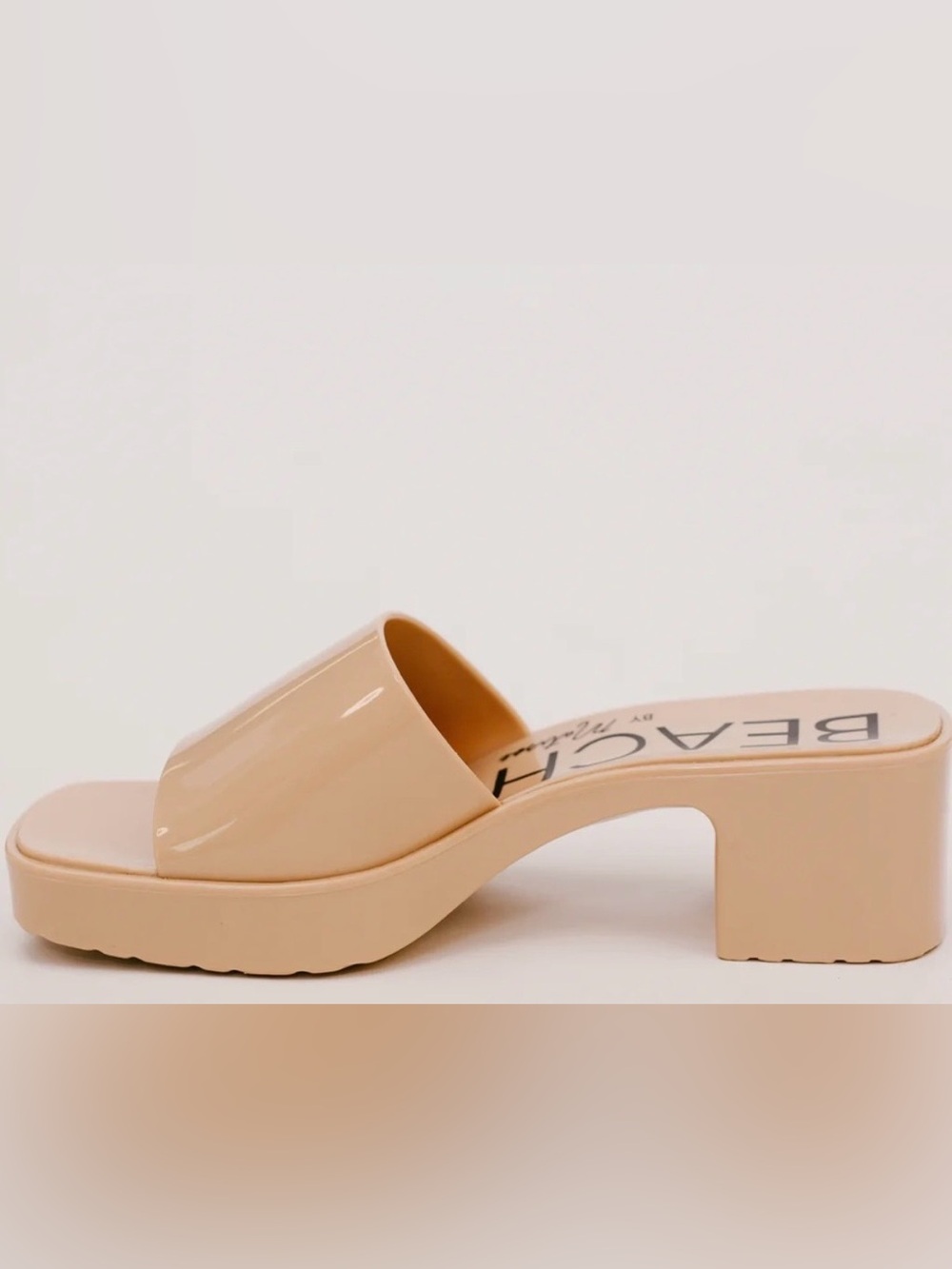 BEACH by Matisse Beige Sandals Size 7